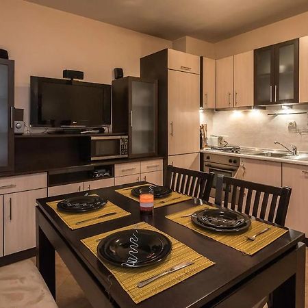Charming, Fully-Furnished, 2-Bedroom Apartment Bansko Exterior photo