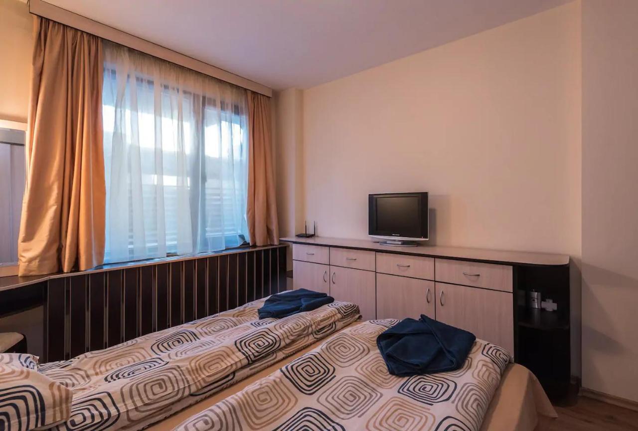 Charming, Fully-Furnished, 2-Bedroom Apartment Bansko Exterior photo