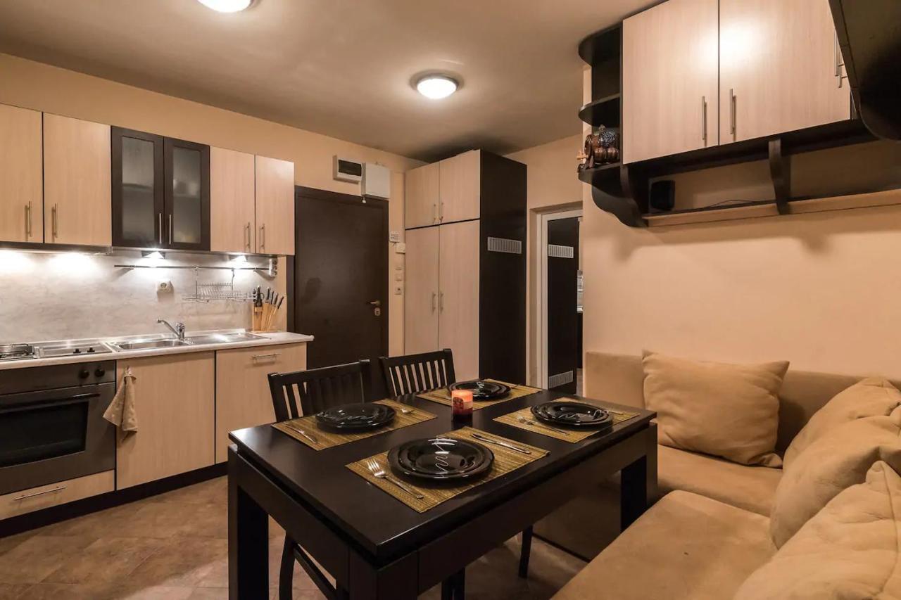 Charming, Fully-Furnished, 2-Bedroom Apartment Bansko Exterior photo