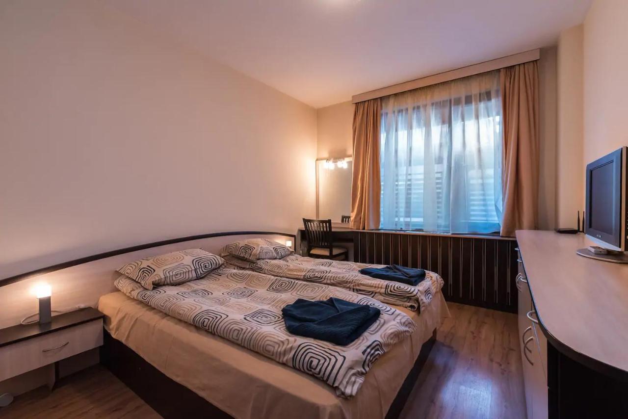 Charming, Fully-Furnished, 2-Bedroom Apartment Bansko Exterior photo